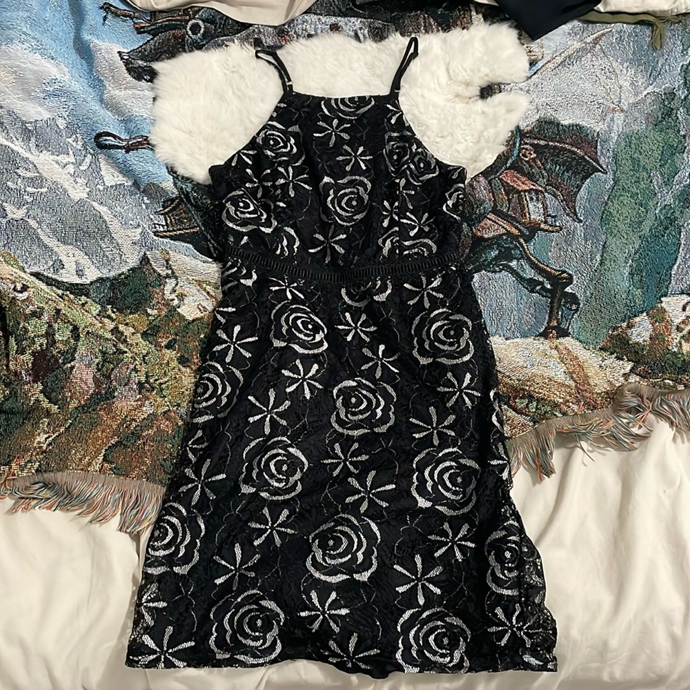 Francesca’s Black Laced Body-con Dress with Roses